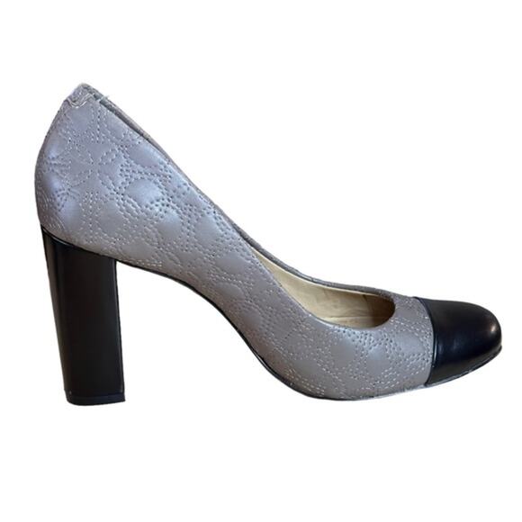 Ann Taylor gray leather quilted uppers black smooth leather cap toe size 7 - Picture 9 of 10